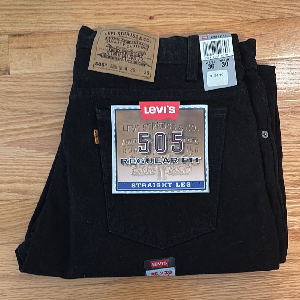 Vintage NWT Levi's Men's 505 Regular Fit Black Jeans